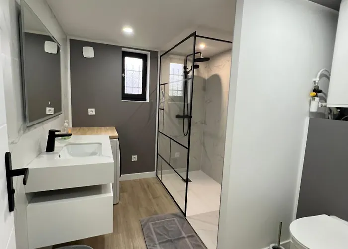 Premium Parking Prive Emplacement Strategique Ideal Sejours Pro & Famille * Maubeuge